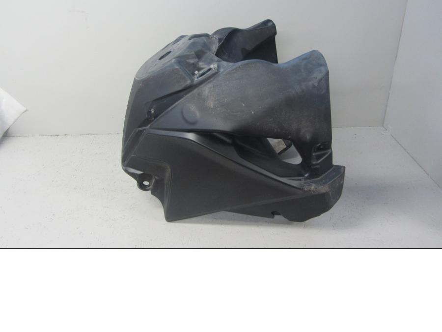 Framsidan på Bensintank från en KTM 1290 Super Adventure -2018 motorcykel.