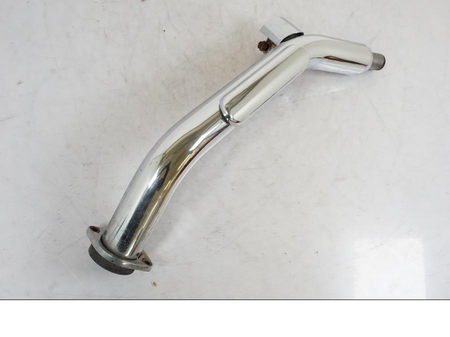 Framsidan på Grenrör från en Suzuki VL 800 -2002 motorcykel.