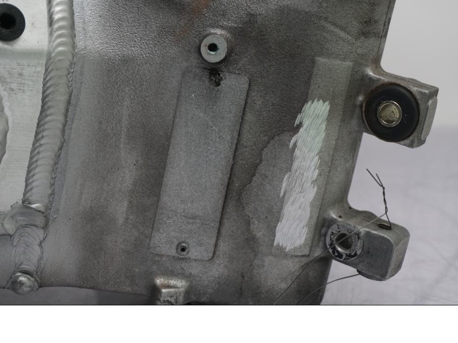 Baksidan på Ram från en Suzuki GSX 1300 RX -1999 motorcykel.