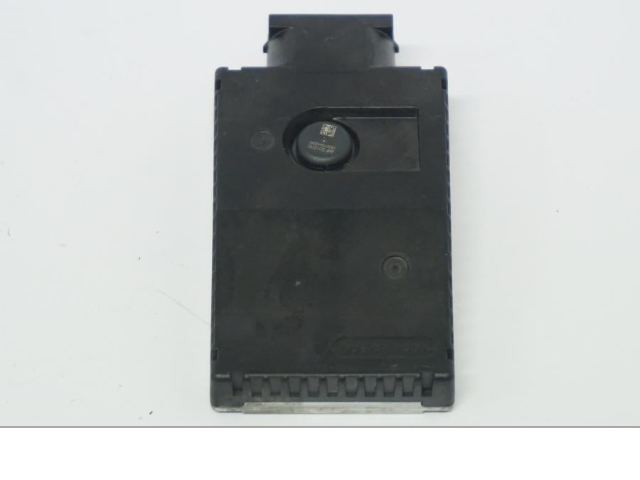 Vänster sida på Styrbox från en BMW R 1250 GS -2022 motorcykel.