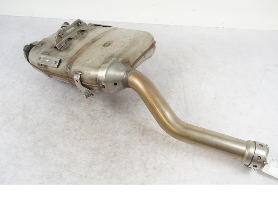 Framsidan på Ljuddämpare från en Yamaha FZ-6 -2007 motorcykel.