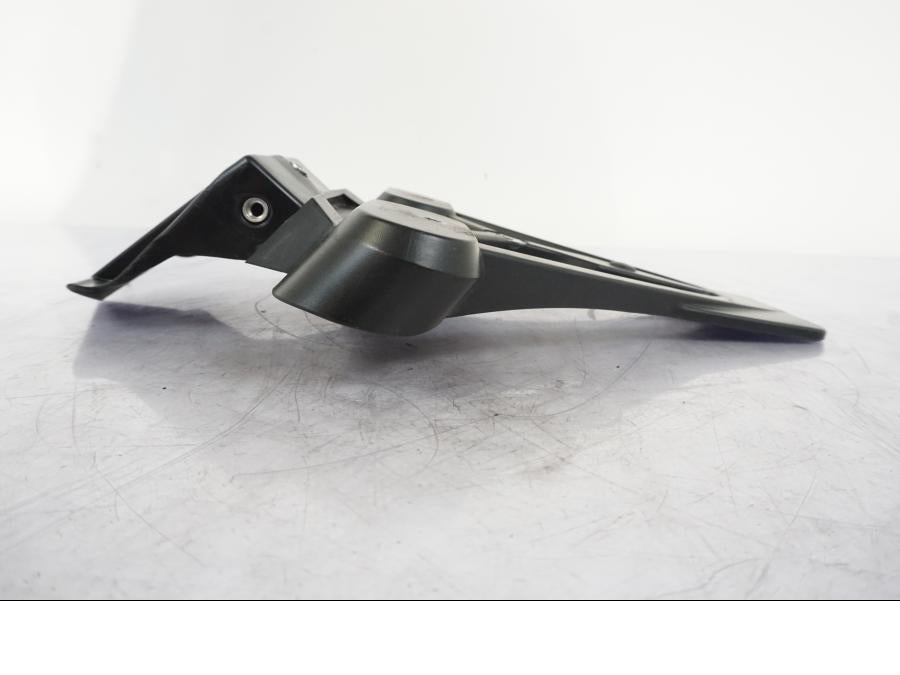 Snett uppifrån på Skylthållare från en Honda VFR 1200 -2010 motorcykel.