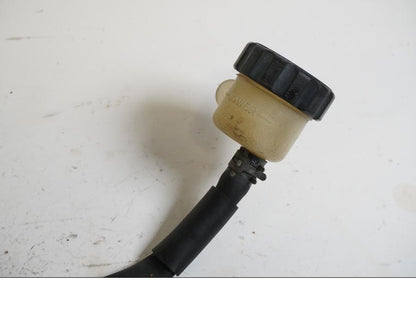 Höger sida på Bromshuvudcylinder från en Yamaha YZF R6 -2000 motorcykel.