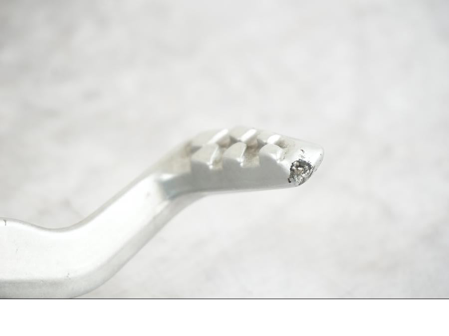 Höger sida på Bromspedal från en Ducati Multistrada 950 -2020 motorcykel.