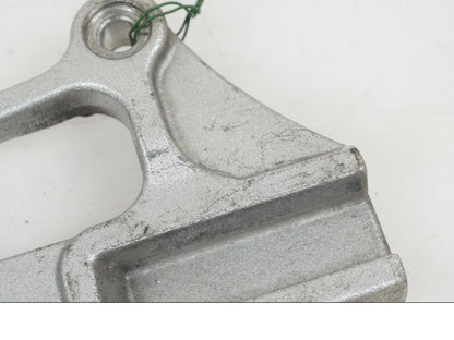 Baksidan på Bromsoksfäste från en Kawasaki ZX-9R -2002 motorcykel.