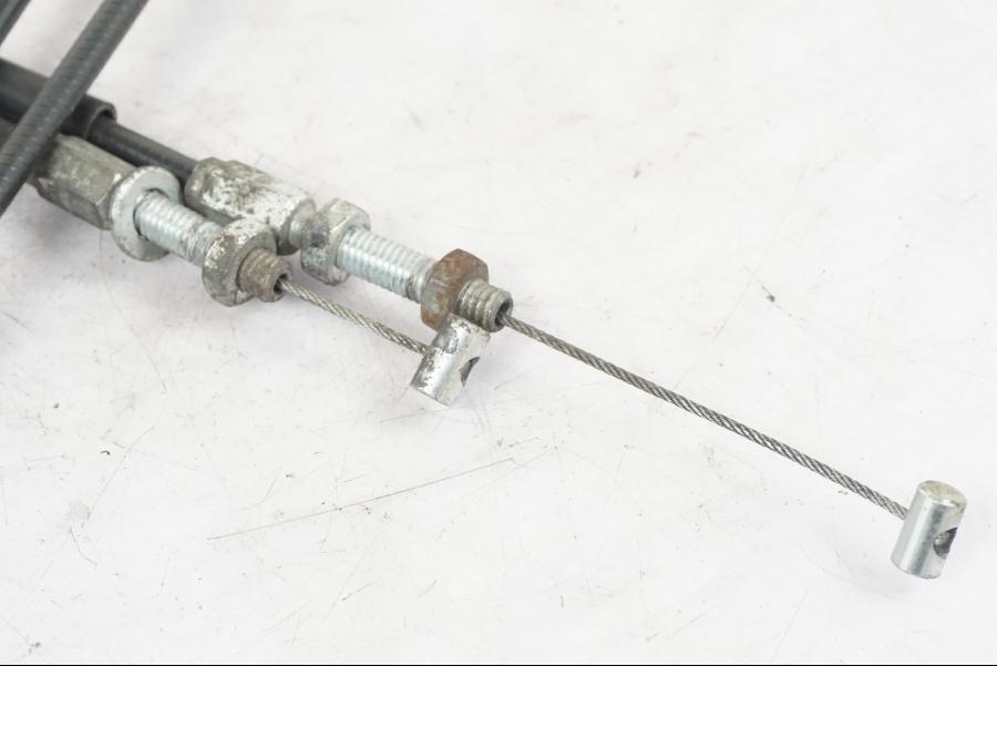 Baksidan på Gasvajer från en Honda NT 650 V -2002 motorcykel.