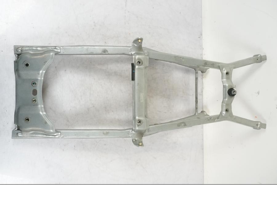 Höger sida på Bakram från en KTM 690 SM R -2009 motorcykel.