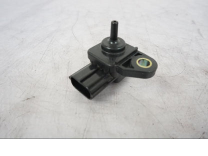 Framsidan på Mapsensor från en Kawasaki VN 1500 -2003 motorcykel.