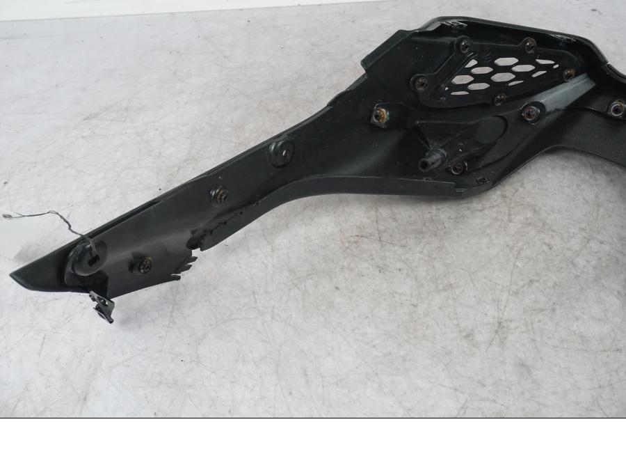 Extrabild5 på Frontkåpa från en Ducati Multistrada V4 -2024 motorcykel.