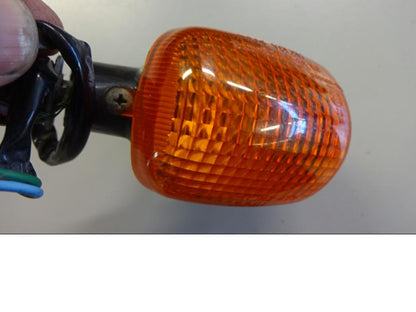 Vänster sida på Blinkers från en Honda CBR 1100 XX -1999 motorcykel.