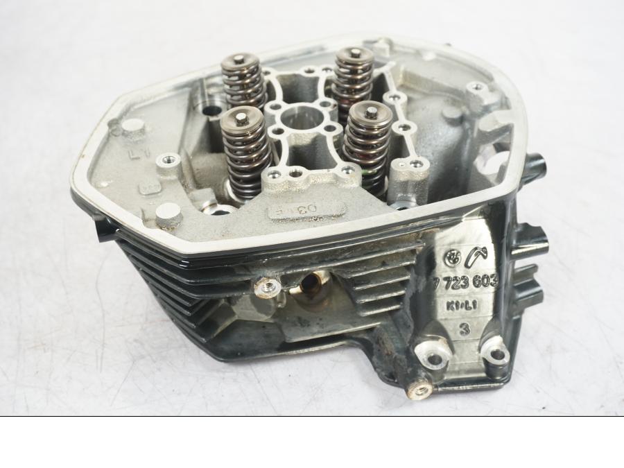 Framsidan på Topplock från en BMW R NineT -2017 motorcykel.