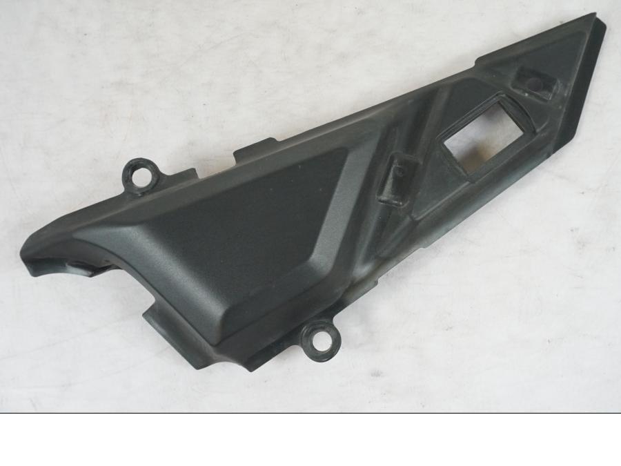 Framsidan på Ramskydd från en Triumph Tiger Explorer -2013 motorcykel.