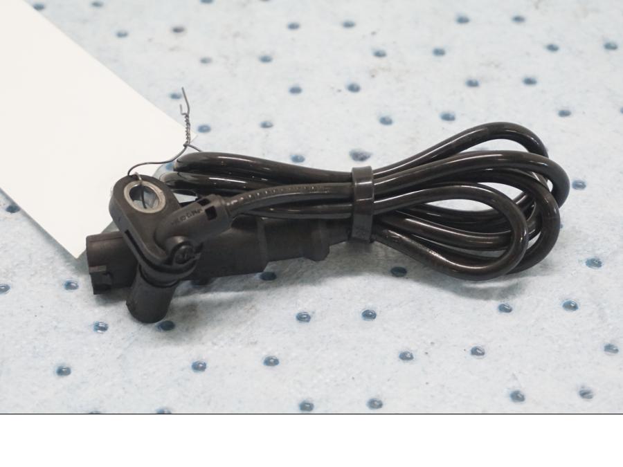 Framsidan på ABS givare från en KTM 125 Duke -2017 motorcykel.