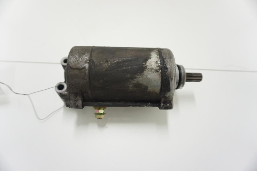 Framsidan på Startmotor från en Yamaha TDM 850 -1998 motorcykel.