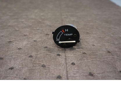 Framsidan på Temperaturmätare från en Honda XRV 750 -1995 motorcykel.