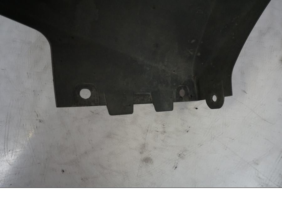 Extrabild1 på Magkåpa från en Kawasaki ER-6F -2010 motorcykel.