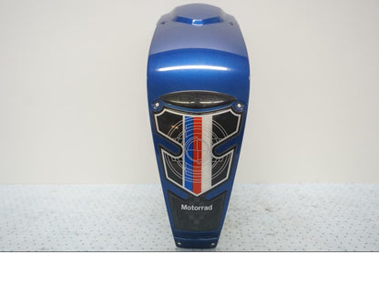 Framsidan på Bensintankskåpa från en BMW F 800 ST -2007 motorcykel.