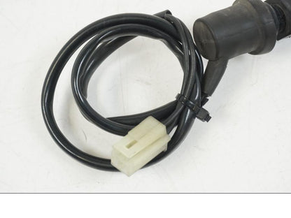 Vänster sida på Bromsljuskontakt från en Yamaha XT 660 X -2005 motorcykel.