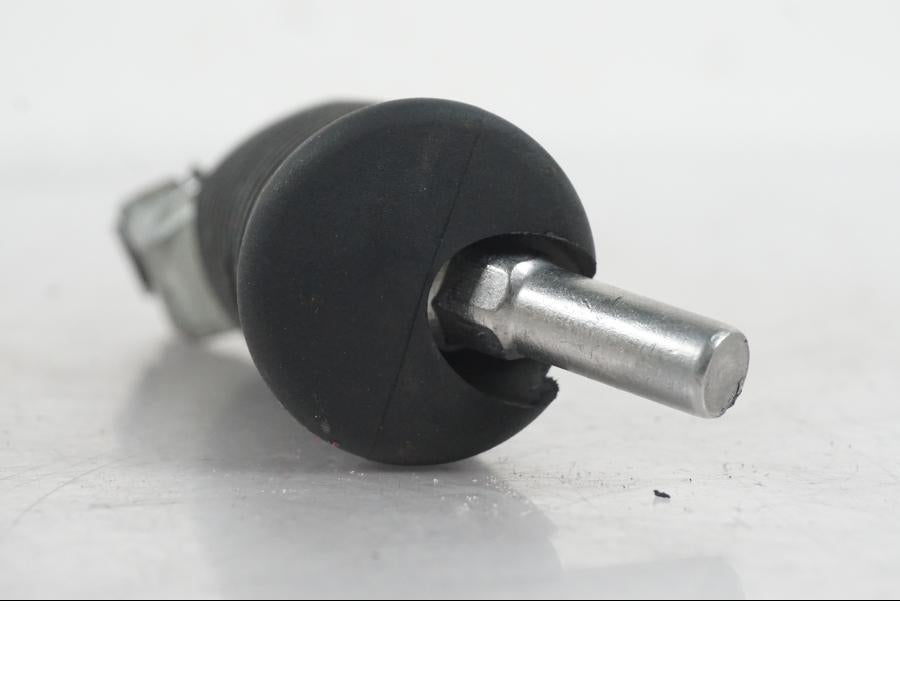 Extrabild2 på Fotpinne från en H-D Softail FXCW Rocker -2008 motorcykel.