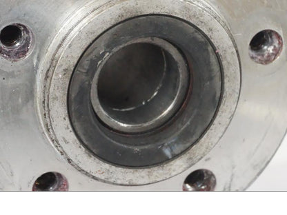 Vänster sida på Fälg från en Kawasaki ZX-12R -2000 motorcykel.