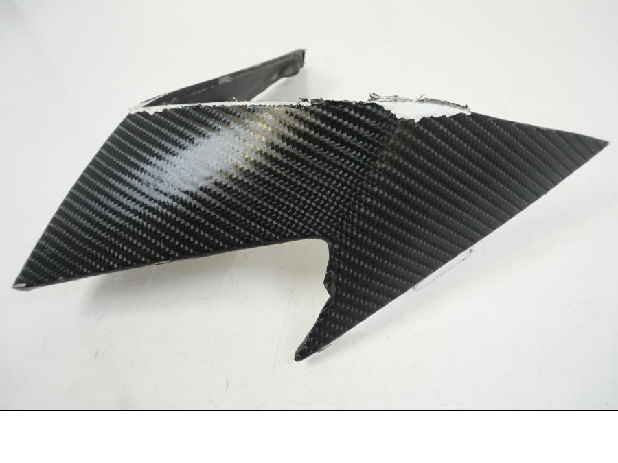 Vänster sida på Vindavvisare från en Aprilia RS 125 -2008 motorcykel.