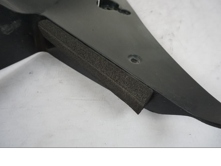 Vänster sida på Innerskärm från en Honda CBR 900 RR -2003 motorcykel.