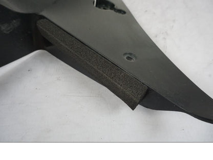 Vänster sida på Innerskärm från en Honda CBR 900 RR -2003 motorcykel.