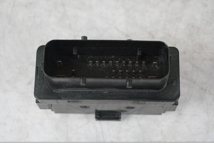 Snett nerifrån på Kontrollenhet från en BMW K 1600 GTL -2015 motorcykel.