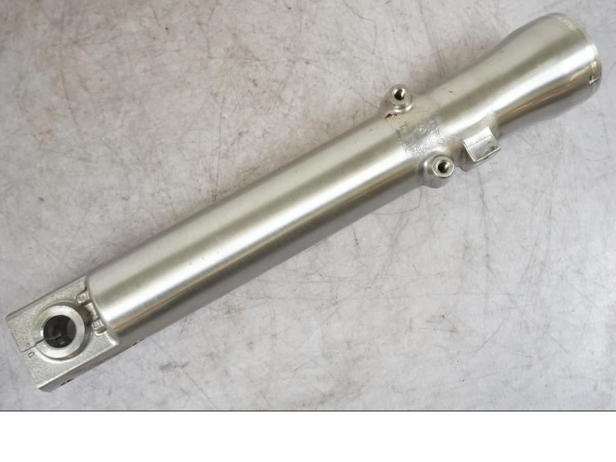 Extrabild3 på Gaffelben från en Kawasaki VN 1500 -1987 motorcykel.