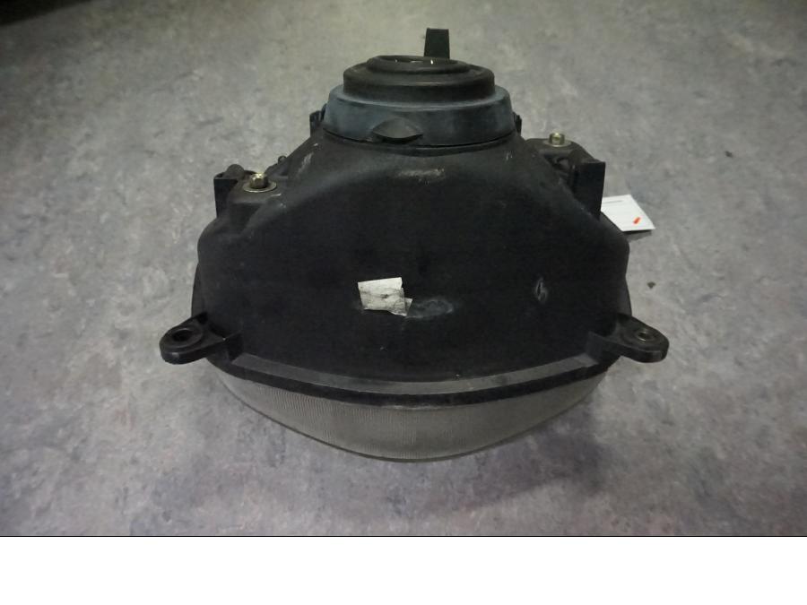 Höger sida på Strålkastare från en Ducati 75 Sport -2001 motorcykel.