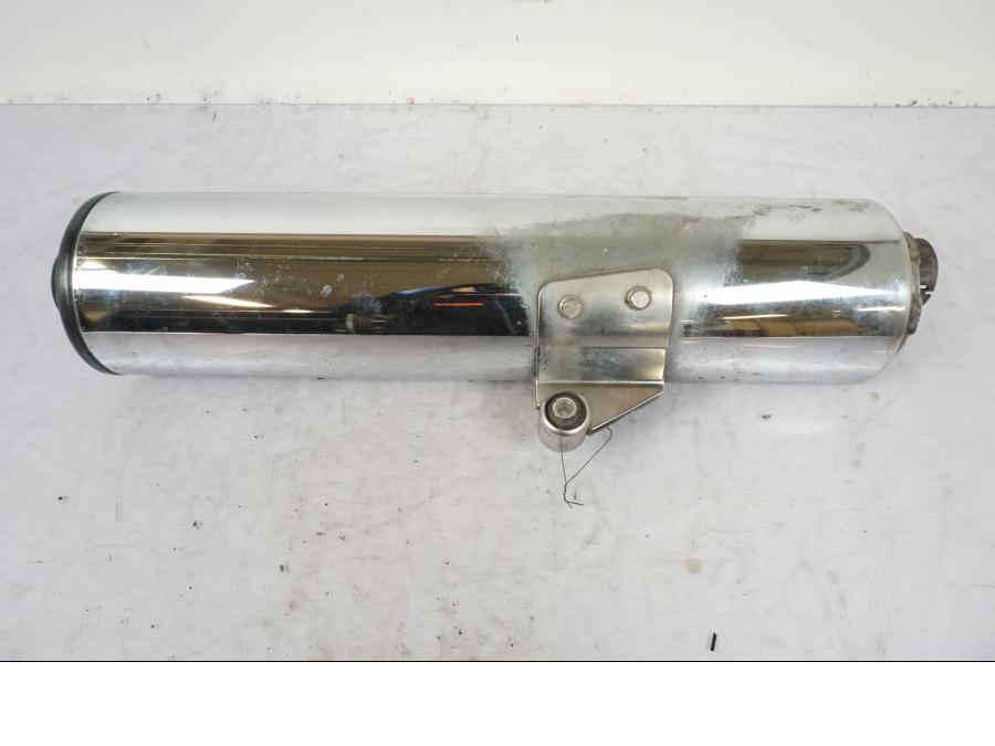 Framsidan på Ljuddämpare från en BMW R 850 R -2004 motorcykel.