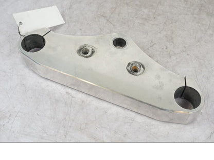 Framsidan på Gaffelkrona från en Kawasaki VN 1500 -1996 motorcykel.