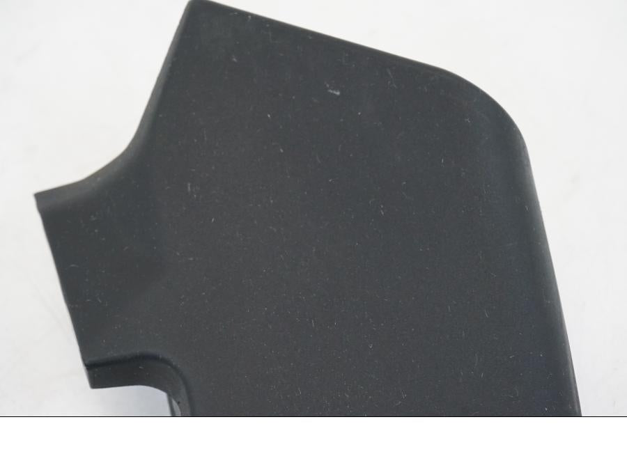 Vänster sida på Spoiler från en Ducati Streetfighter V4 -2020 motorcykel.