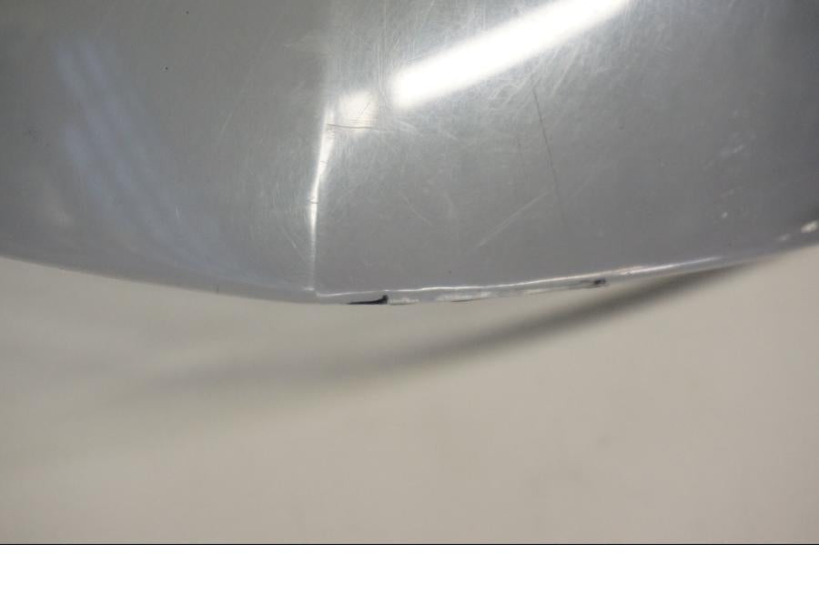 Vänster sida på Vindruta från en BMW F 650 CS -2003 motorcykel.