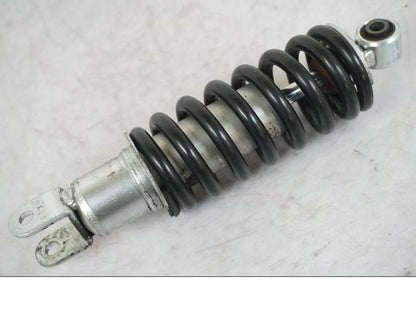 Snett uppifrån på Stötdämpare från en Yamaha MT 125 -2017 motorcykel.