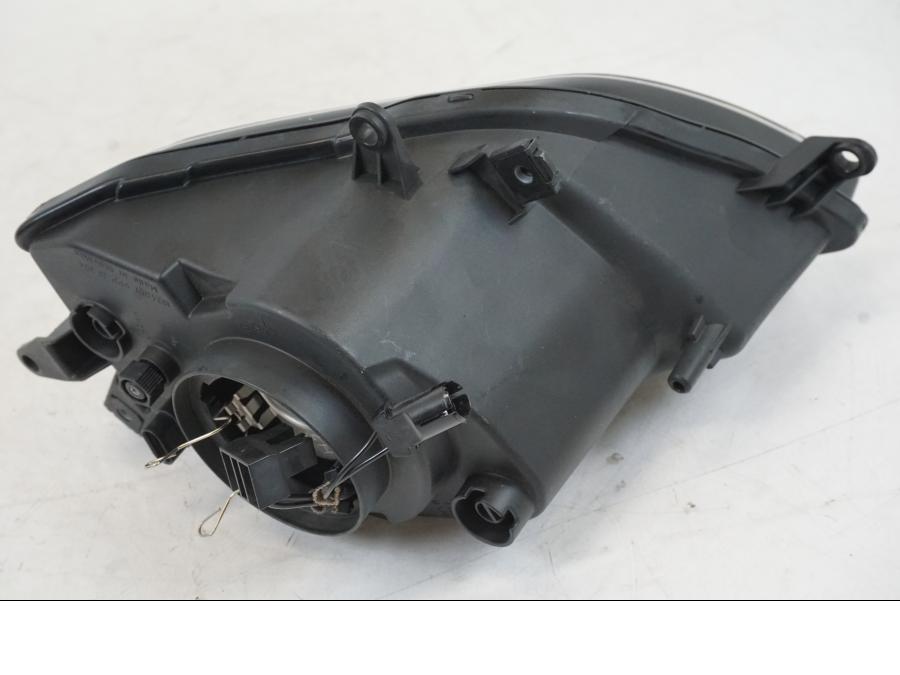 Extrabild1 på Strålkastare från en BMW S 1000 XR -2014 motorcykel.