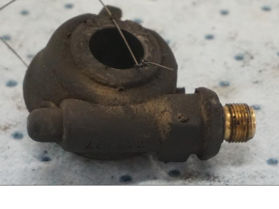 Framsidan på Hastighetsdrivning från en BMW F 650 ST -1999 motorcykel.