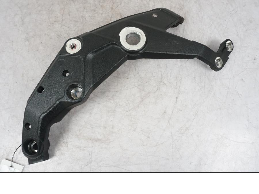 Framsidan på Ramdel från en Ducati Multistrada V4 -2024 motorcykel.