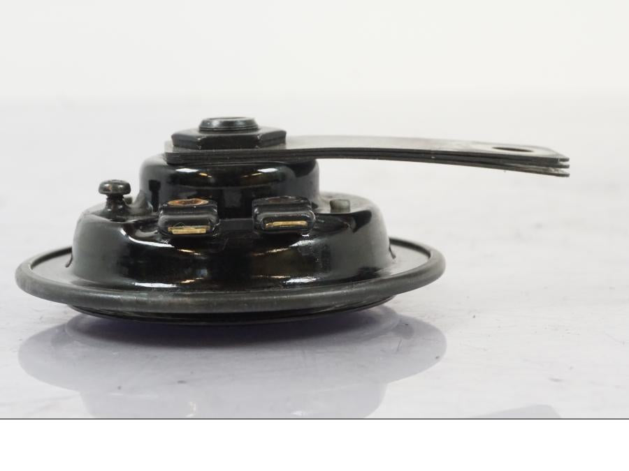 Vänster sida på Signalhorn / Tuta från en Honda CBR 1000 RR -2007 motorcykel.