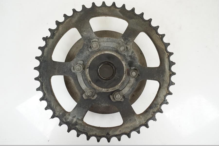 Höger sida på Drevfäste från en Suzuki GS 1000 -1978 motorcykel.