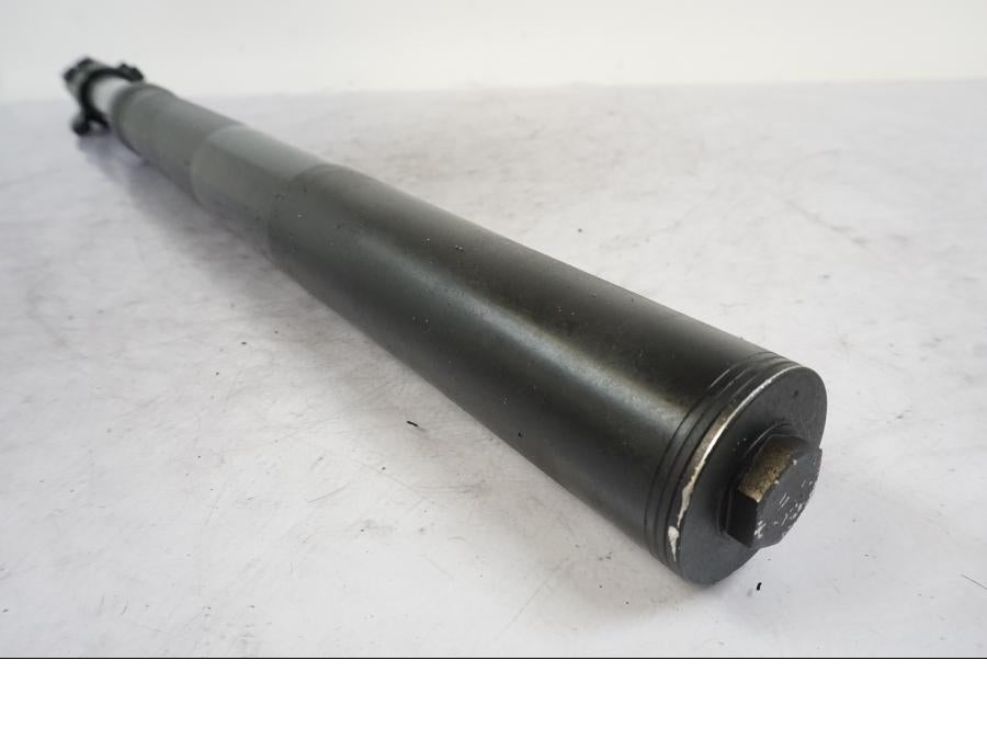 Snett uppifrån på Gaffelben från en KTM 690 Duke -2014 motorcykel.