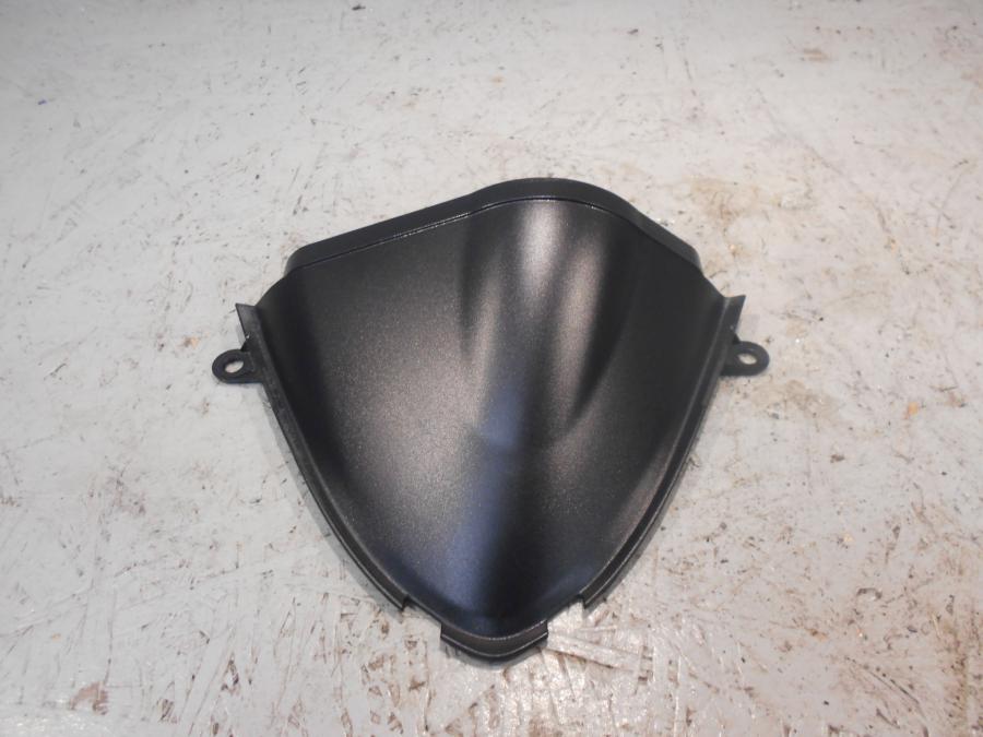 Framsidan på Instrumentkåpa från en Aprilia Tuono V4R -2016 motorcykel.