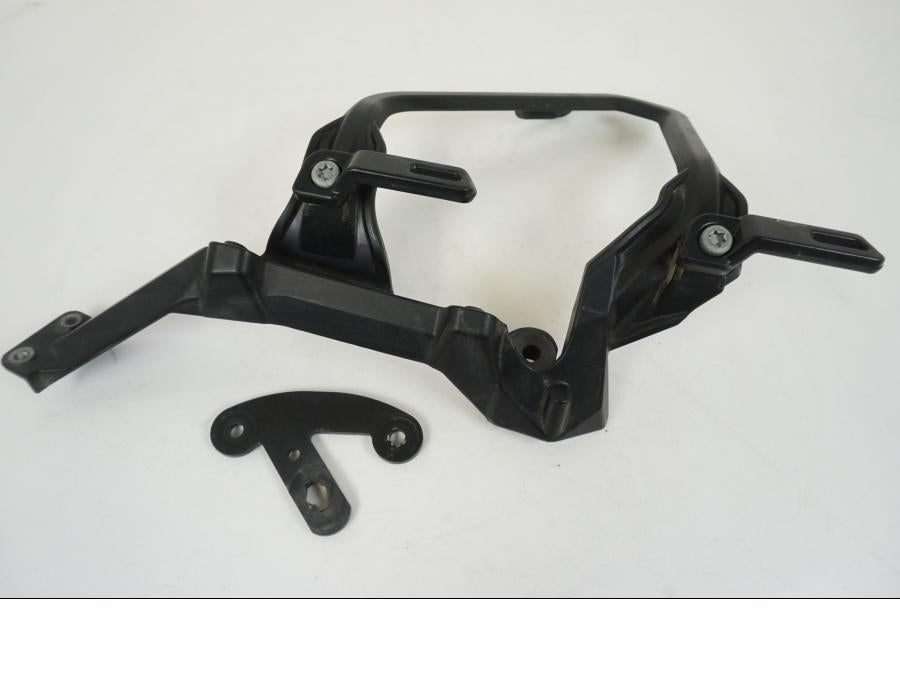 Framsidan på Sidoväskhållare från en KTM 990 SM -2009 motorcykel.