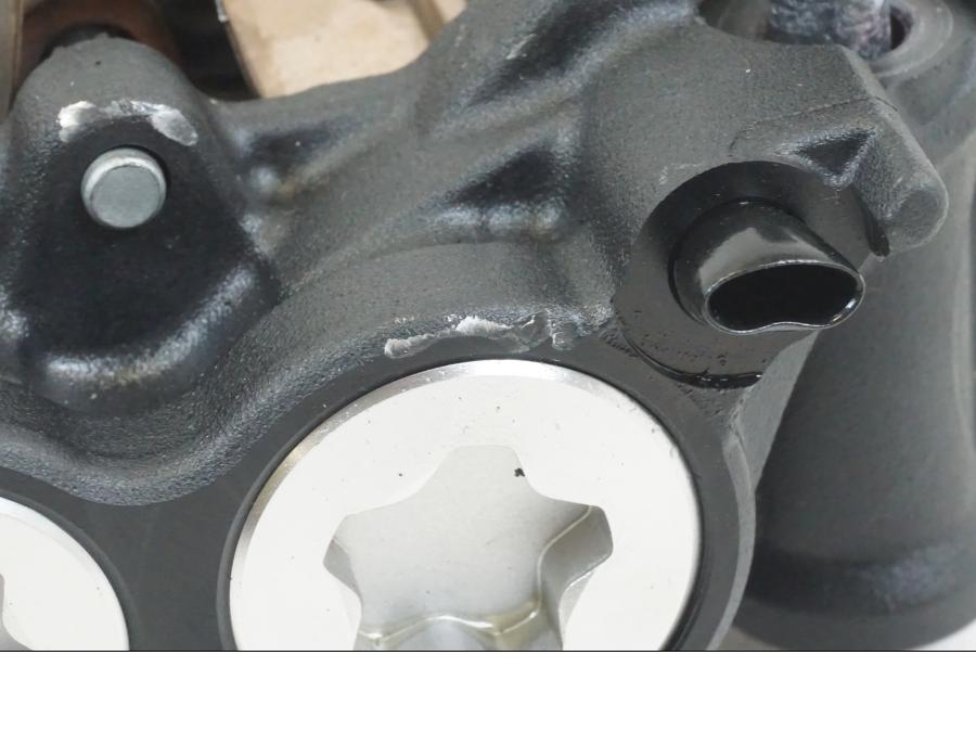 Baksidan på Bromsok från en Yamaha MT-09 -2021 motorcykel.