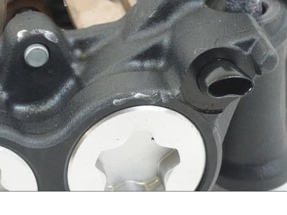 Baksidan på Bromsok från en Yamaha MT-09 -2021 motorcykel.