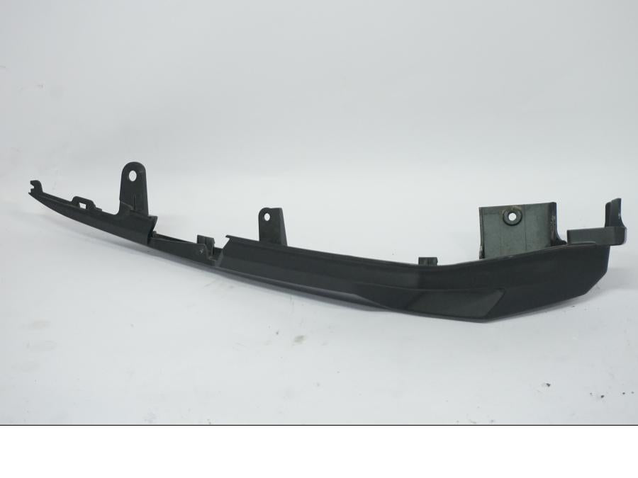 Höger sida på Bakvinge från en Honda CB 500 X -2015 motorcykel.