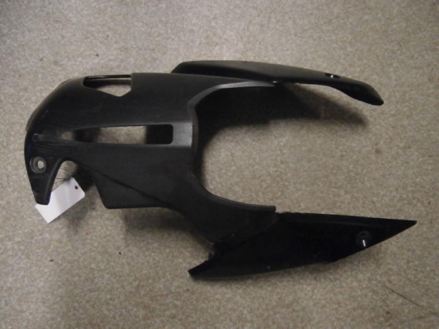 Framsidan på Magkåpa från en Suzuki GSX 1300 BK -2008 motorcykel.