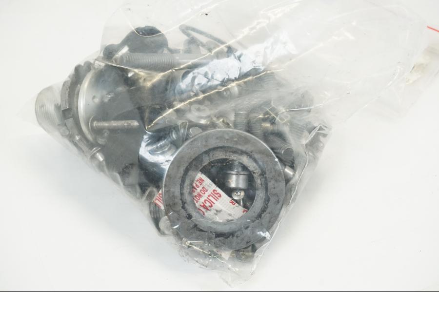 Framsidan på Skruv / Mutter etc från en BMW S 1000 XR -2019 motorcykel.