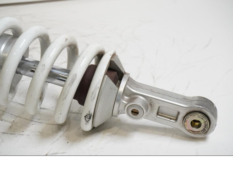 Baksidan på Stötdämpare från en KTM 690 SMCR -2014 motorcykel.