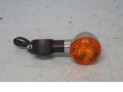 Framsidan på Blinkers från en Kawasaki VN 800 -2001 motorcykel.